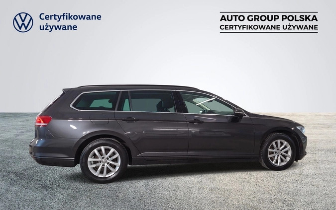 Volkswagen Passat cena 66900 przebieg: 187913, rok produkcji 2019 z Ostroróg małe 379